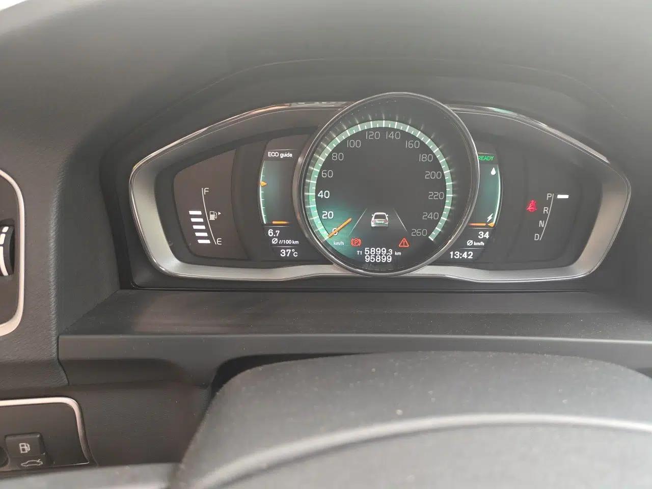 Volvo S60 2015 S60L T5 Zhiyue Edition — миниатюра 11