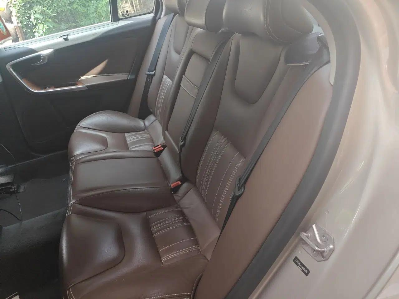 Volvo S60 2015 S60L T5 Zhiyue Edition — миниатюра 17