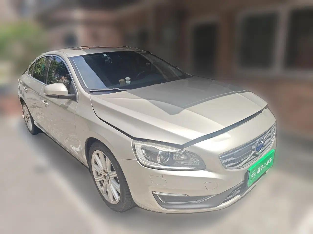 Volvo S60 2015 S60L T5 Zhiyue Edition — миниатюра 3