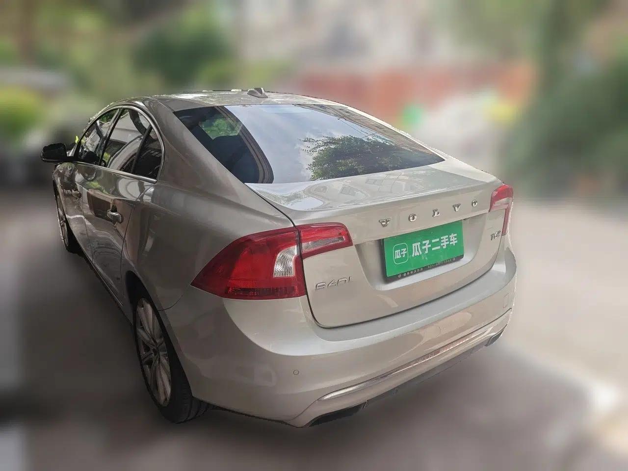Volvo S60 2015 S60L T5 Zhiyue Edition — миниатюра 4