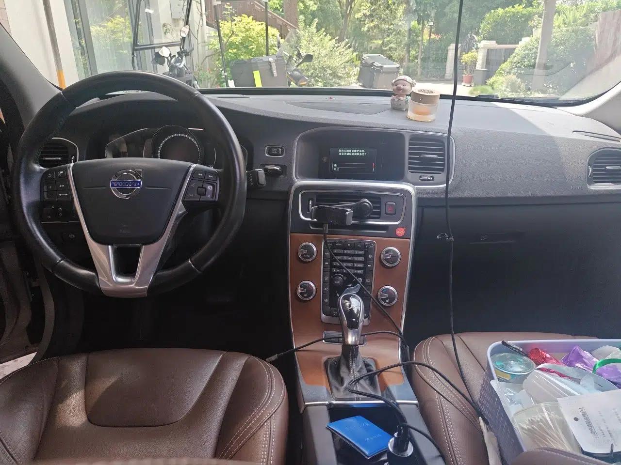 Volvo S60 2015 S60L T5 Zhiyue Edition — миниатюра 9