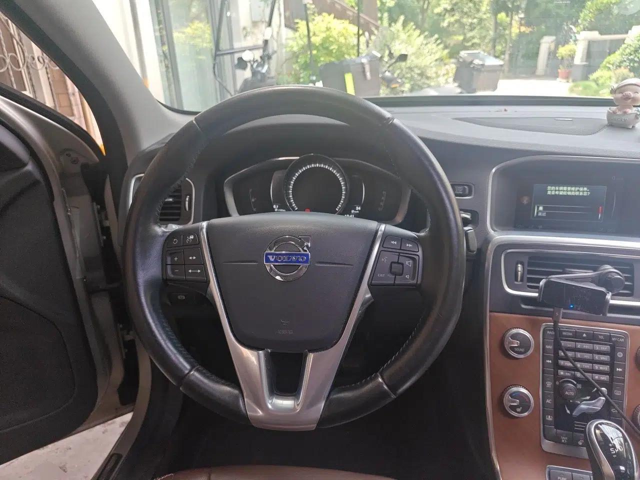 Volvo S60 2015 S60L T5 Zhiyue Edition — миниатюра 10