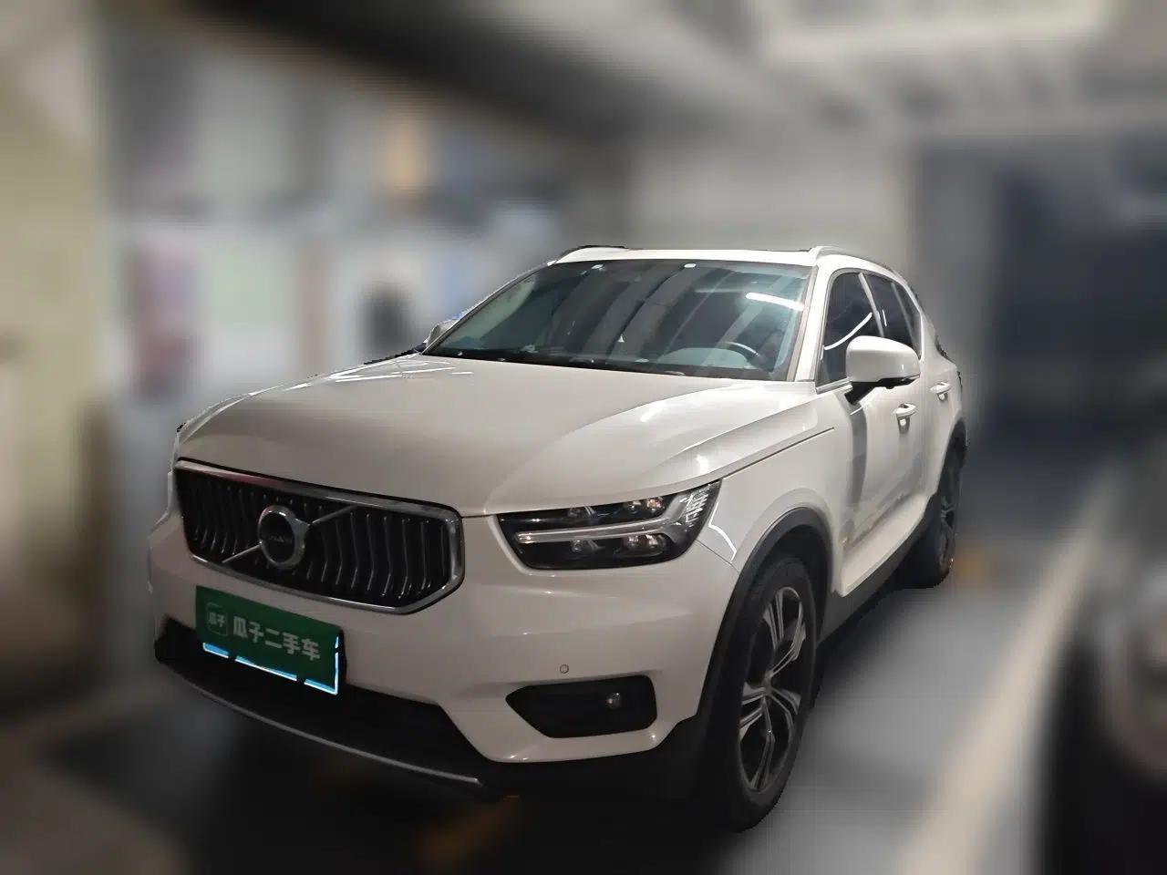 Volvo XC40 2021 T4 4x4 Smart Luxury Edition — миниатюра 1