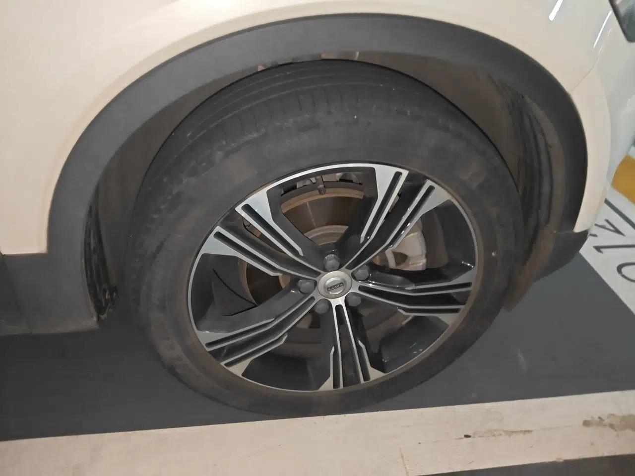 Volvo XC40 2021 T4 4x4 Smart Luxury Edition — миниатюра 8