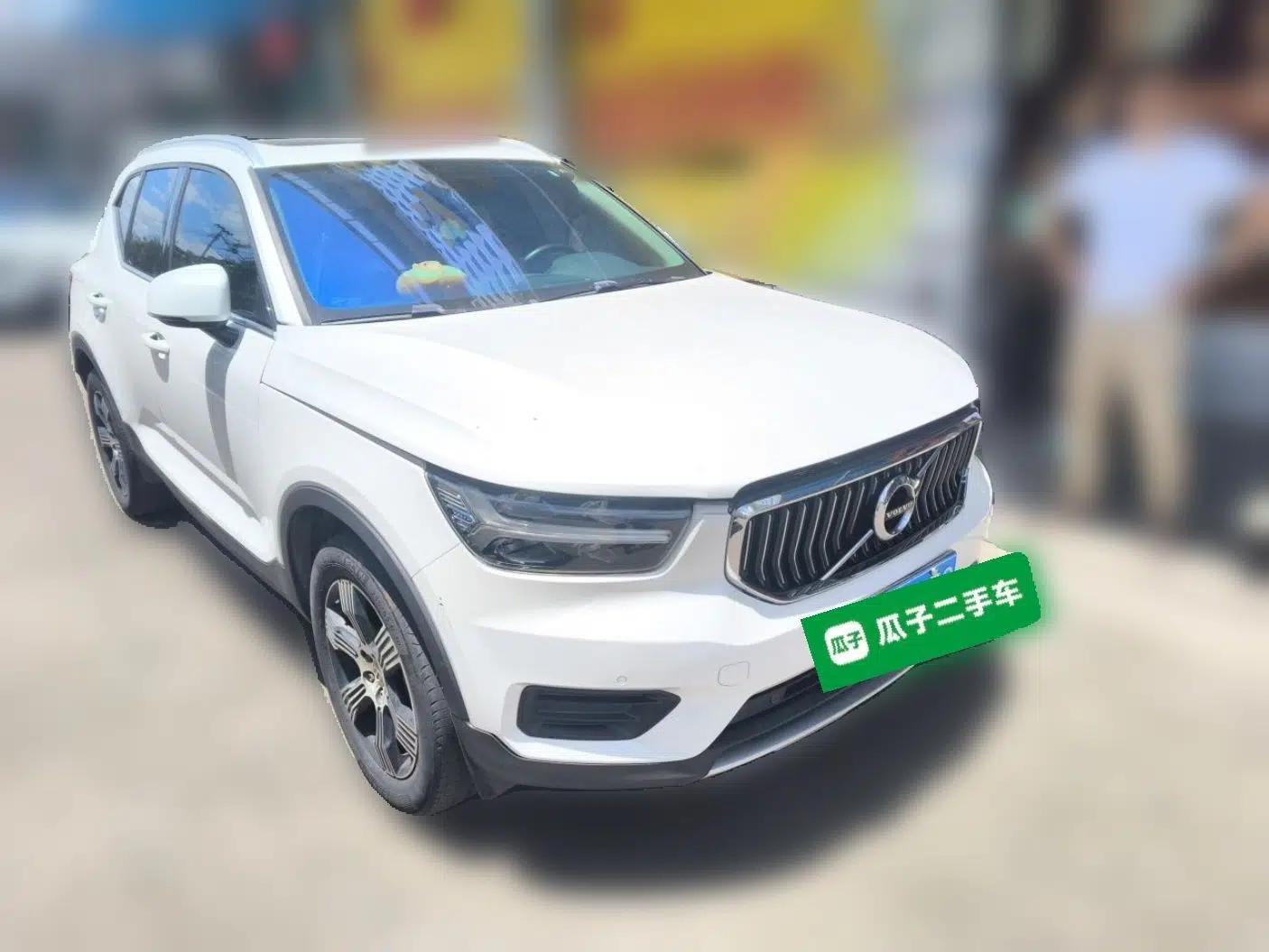 Volvo XC40 2020 T3 Zhiyuan Luxury Edition — миниатюра 3