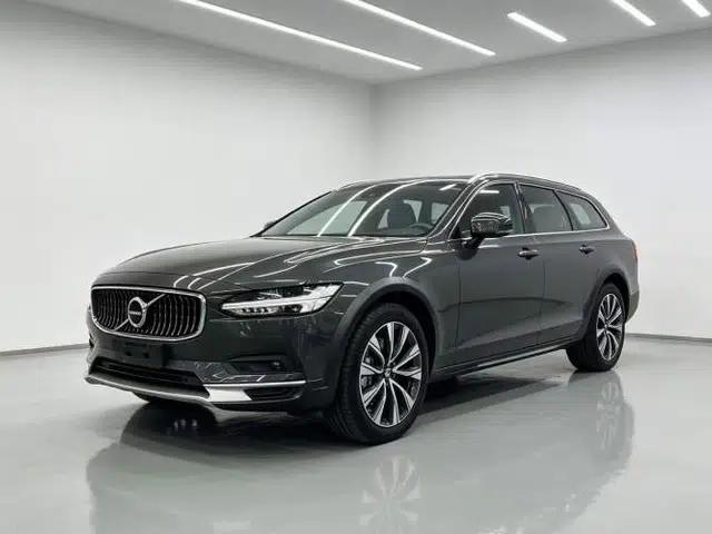 Volvo V90 2021 Cross Country B5 AWD Smart Range Edition