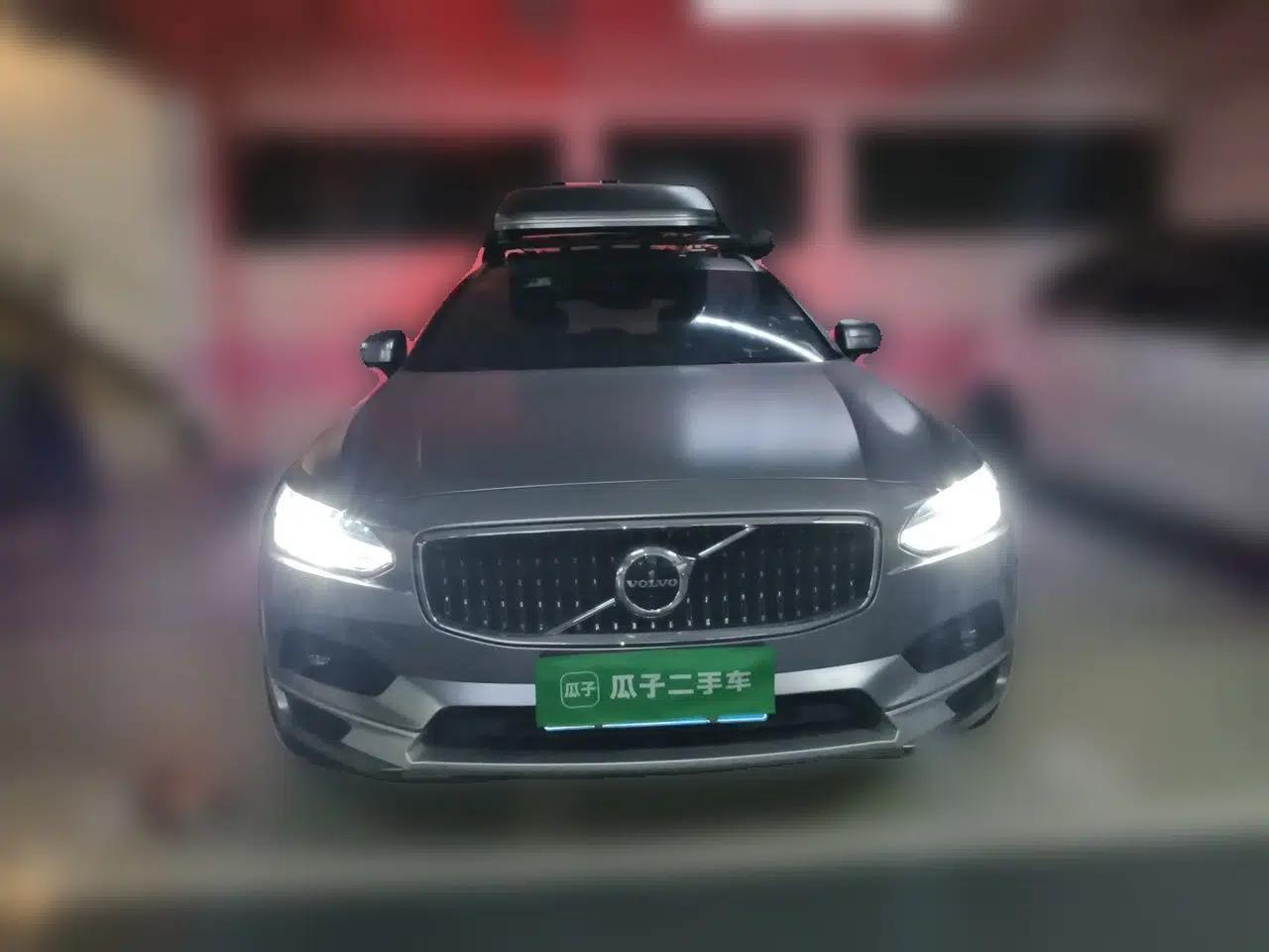 Volvo V90 2021 Cross Country B5 AWD Prestige Edition — миниатюра 2