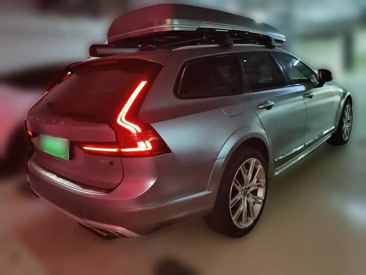 Volvo V90 2021 Cross Country B5 AWD Prestige Edition — миниатюра 6