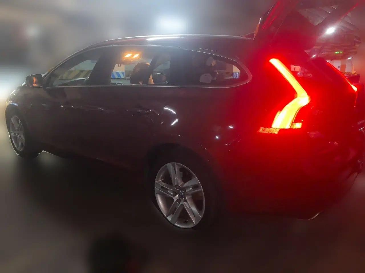 Volvo V60 2014 T5 Zhiya Edition — миниатюра 4