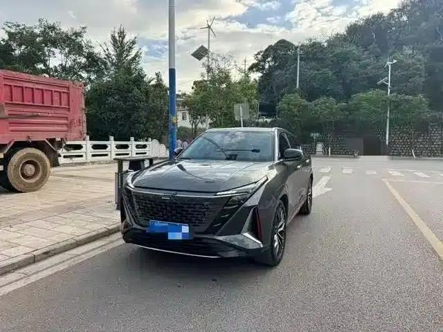Changan Oushang Z6 2022 Blue Whale 1.5T DCT Smart Edition