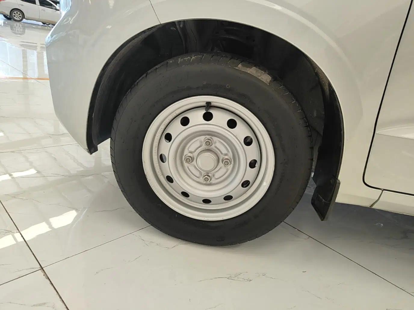 Wuling Hongguang V 2019 1.5L Jingqu Edition Sealed-Window Vehicle China VI LAR — миниатюра 15