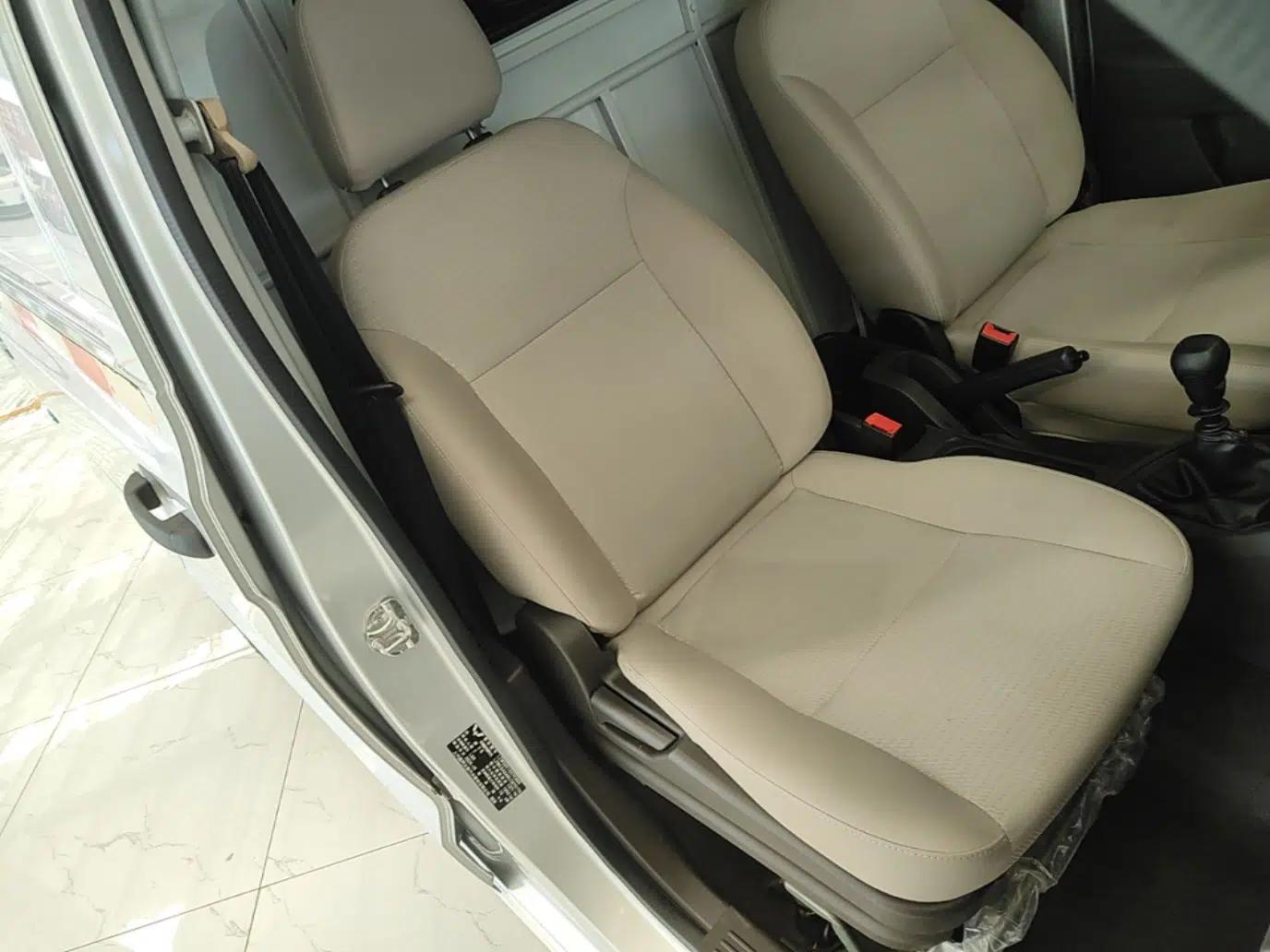 Wuling Hongguang V 2019 1.5L Jingqu Edition Sealed-Window Vehicle China VI LAR — миниатюра 24