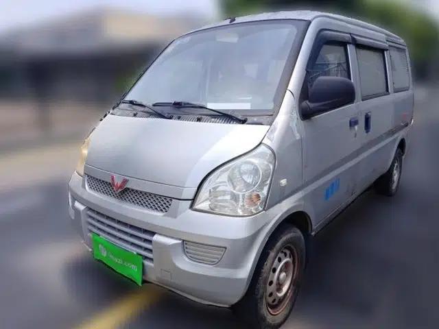 Wuling Rongguang 2014 1.2L S Base Model