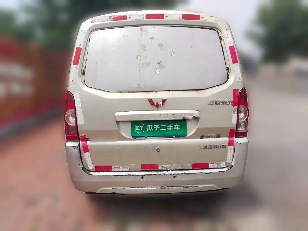 Wuling Rongguang Wuling Rongguang 1.2 manual, 5 seats, closed-body van — миниатюра 5