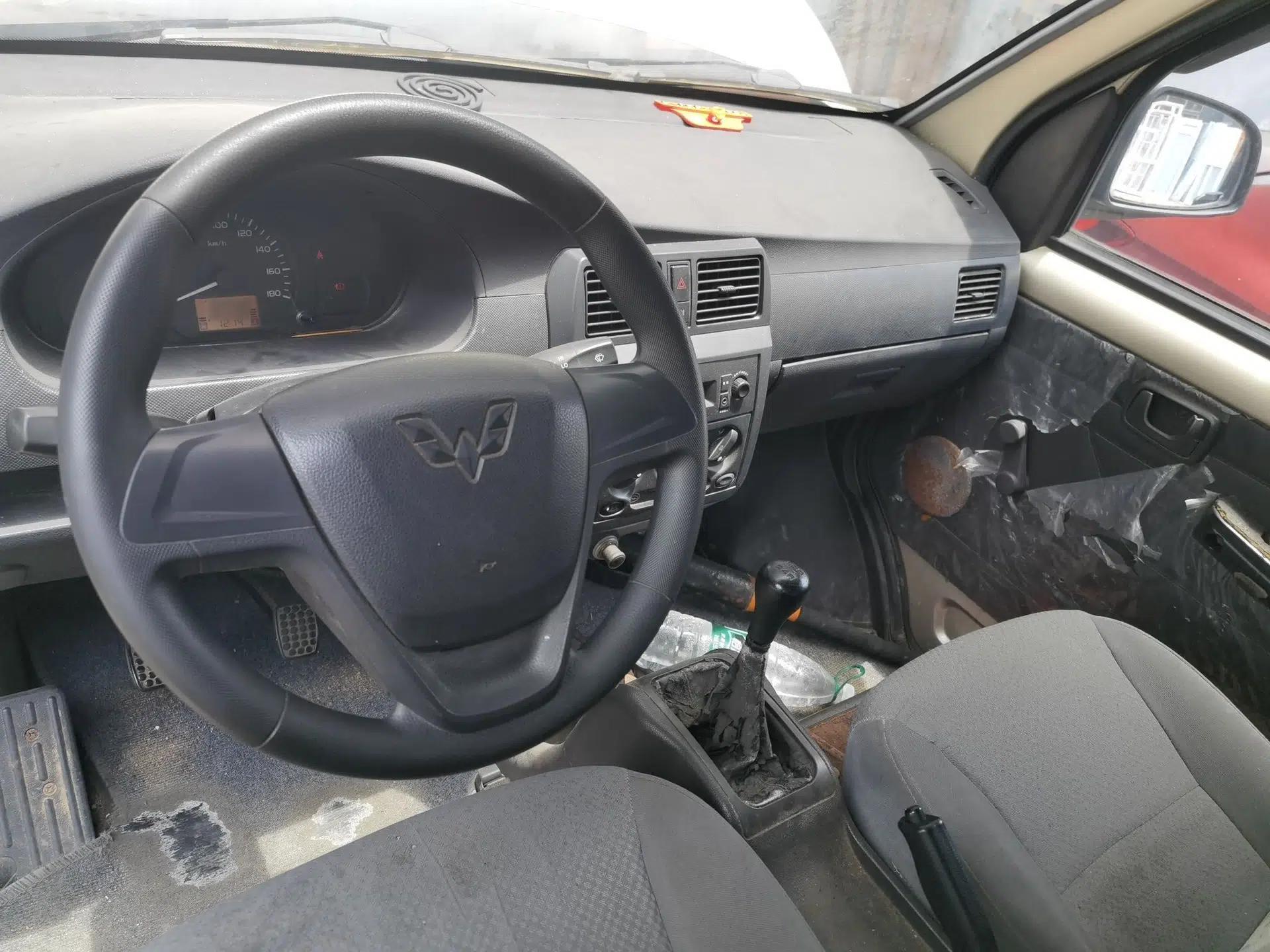 Wuling Rongguang V 2015 1.2L Base Version — миниатюра 9