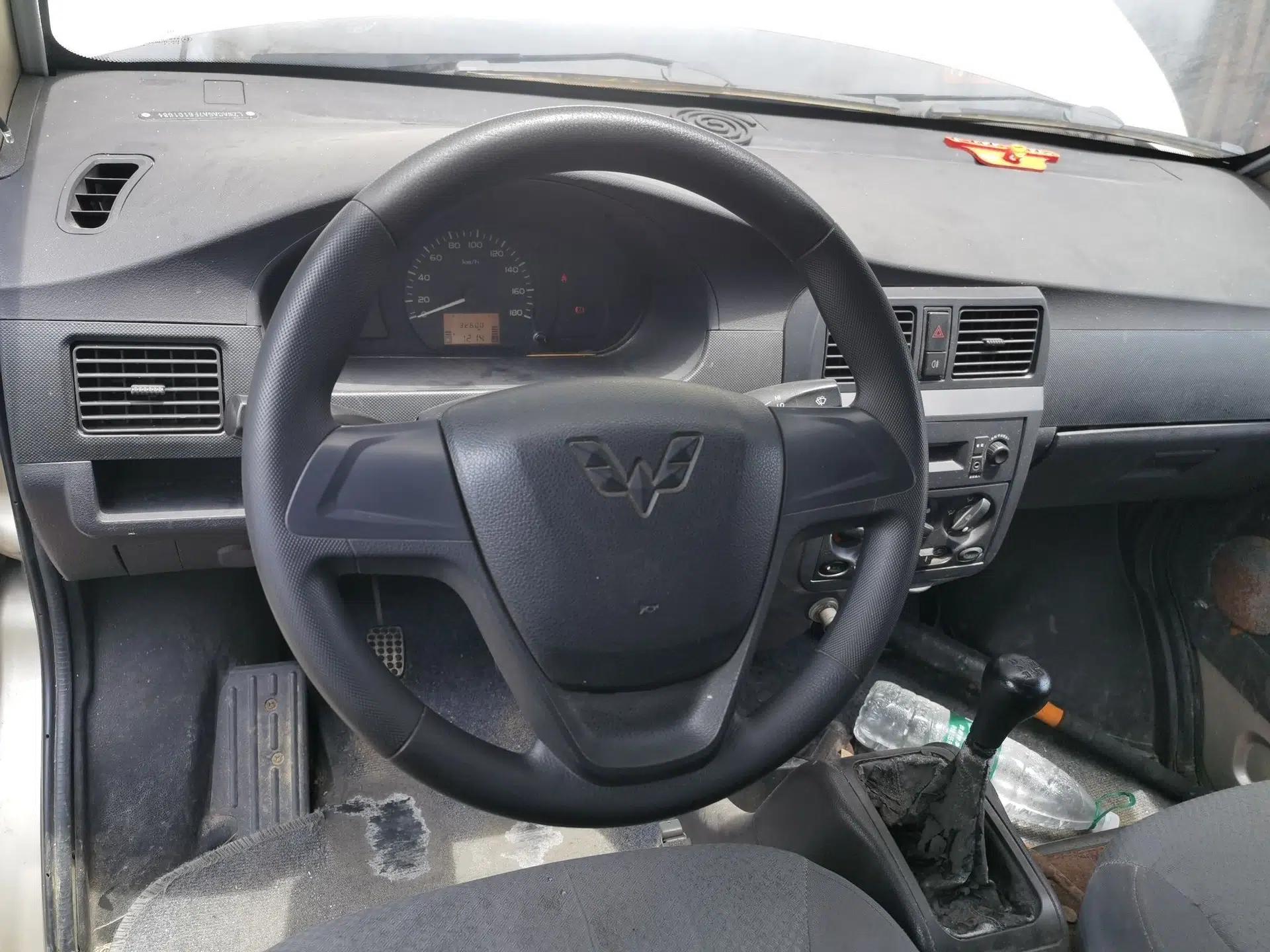 Wuling Rongguang V 2015 1.2L Base Version — миниатюра 10