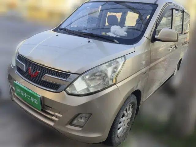 Wuling Rongguang V 2016 1.5L Standard Version