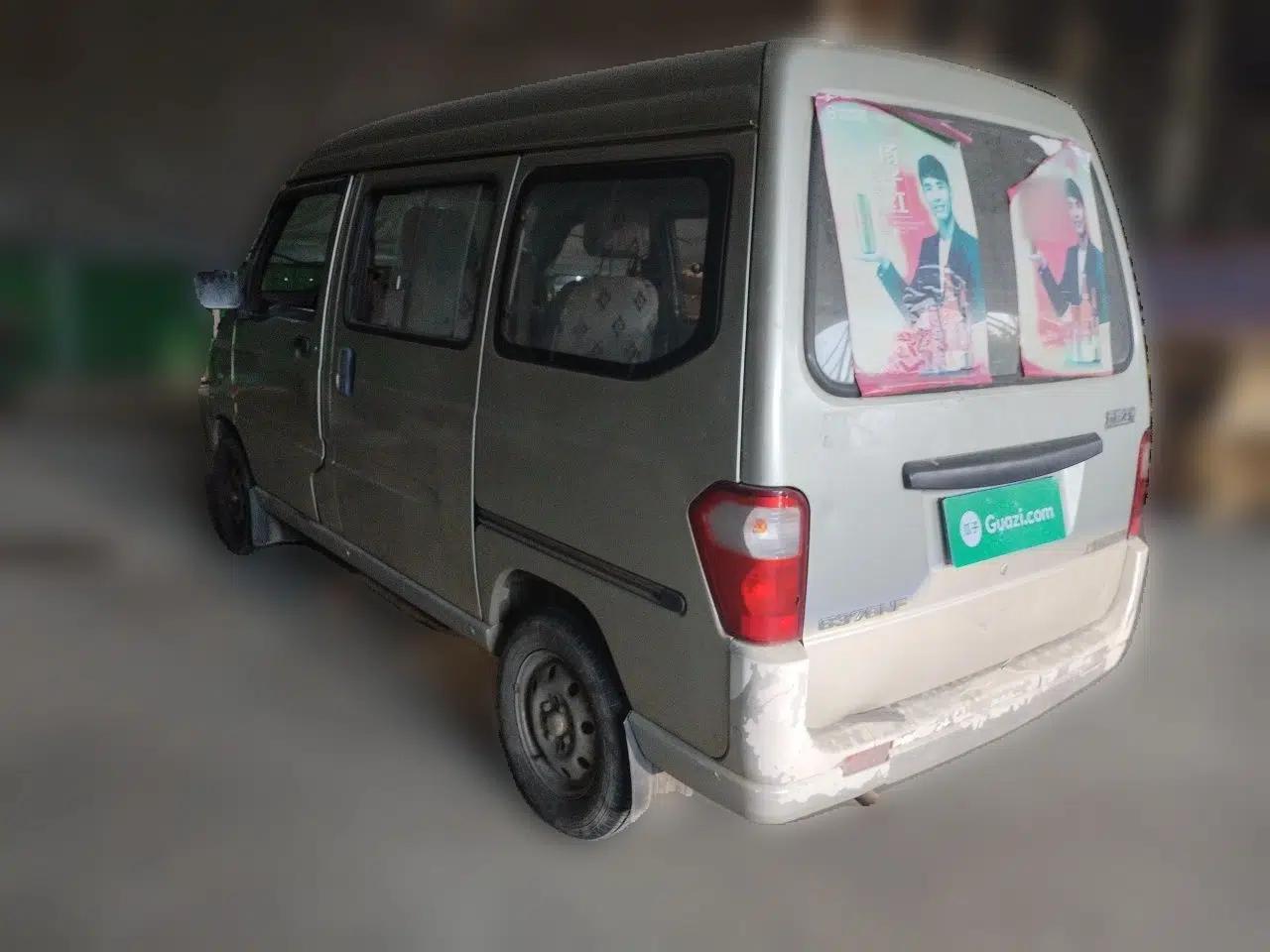 Wuling Zhiguang 2010 1.0L New Version Liye Style with Shorter Body — миниатюра 4