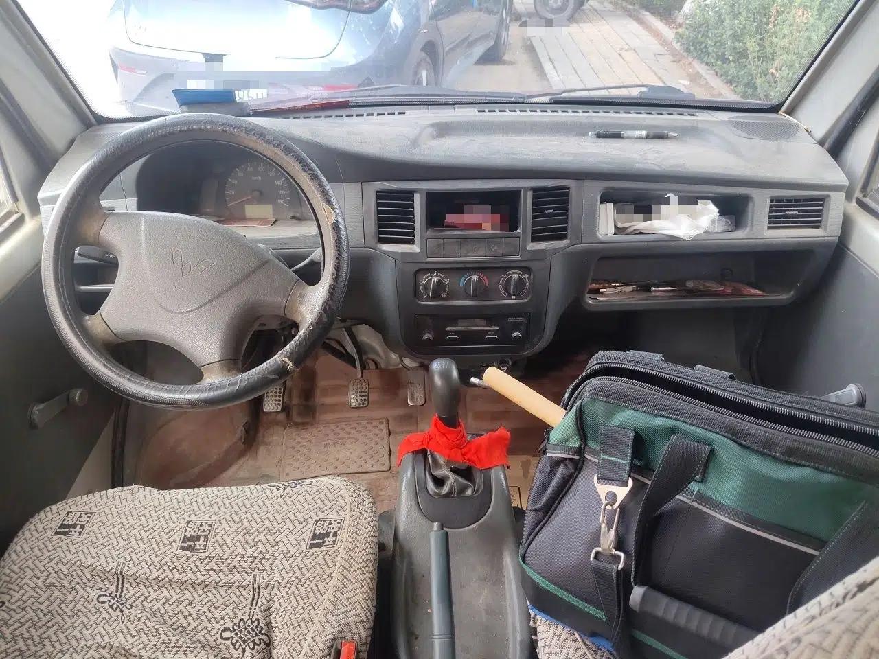 Wuling Zhiguang 2010 1.0L Liye Edition — миниатюра 9