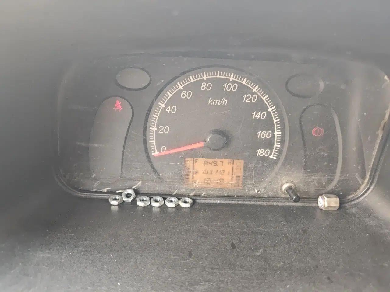 Wuling Zhiguang 2015 1.2L Standard Model LSI — миниатюра 11