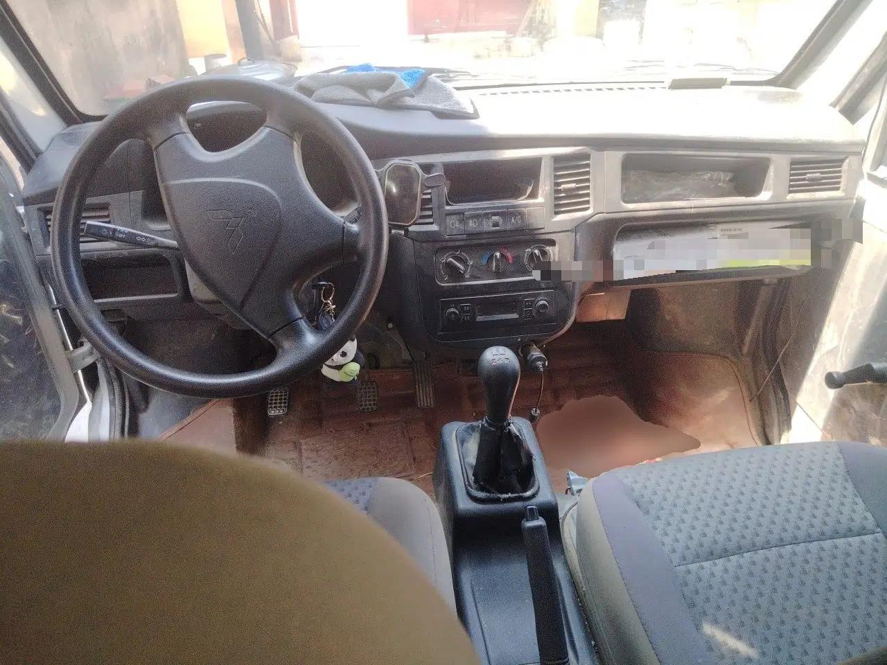 Wuling Zhiguang 2020 1.2L Practical Model China VI LSI — миниатюра 9