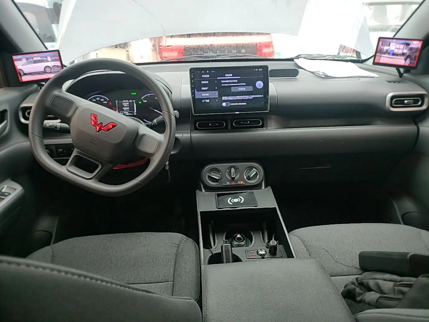 Wuling Hongguang New Energy 2025 Extended-Range Hybrid 50KM Comfort Version — миниатюра 12