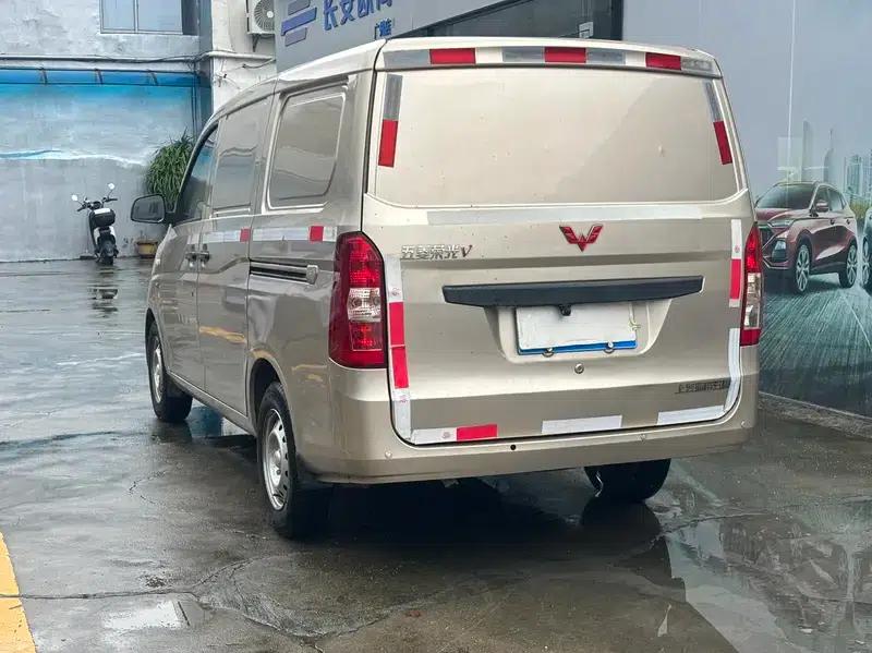 Wuling Rongguang V 2019 1.5L Van Truck (Practical Model, National V Emission Standard) — миниатюра 5