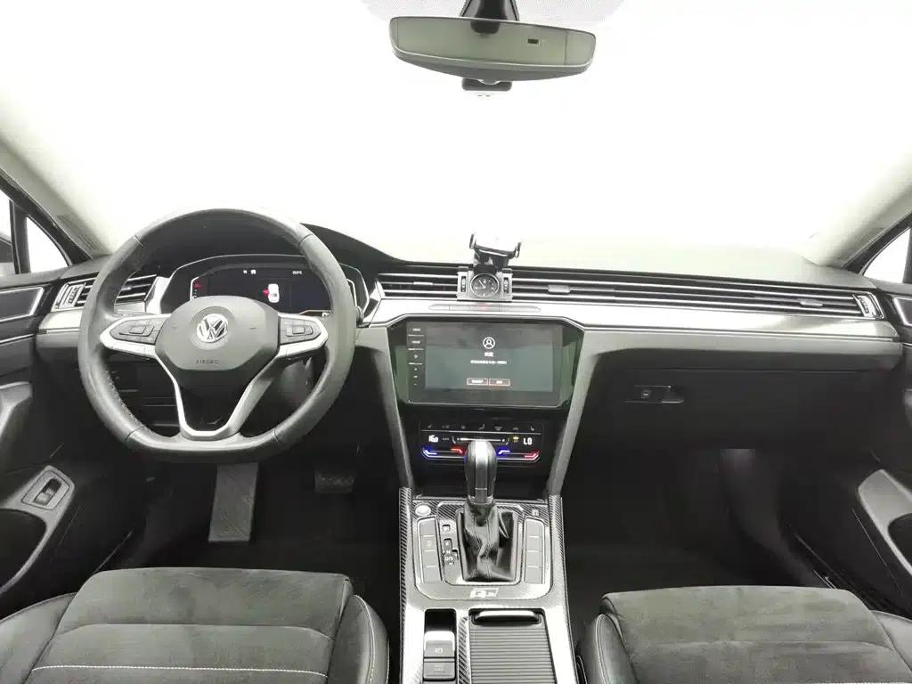 2020 Volkswagen Passat 330TSI DSG Luxury — миниатюра 5