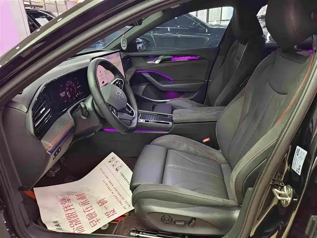 2024 Volkswagen Passat 380TSI DSG Premium Edition with Magotan Package — миниатюра 12
