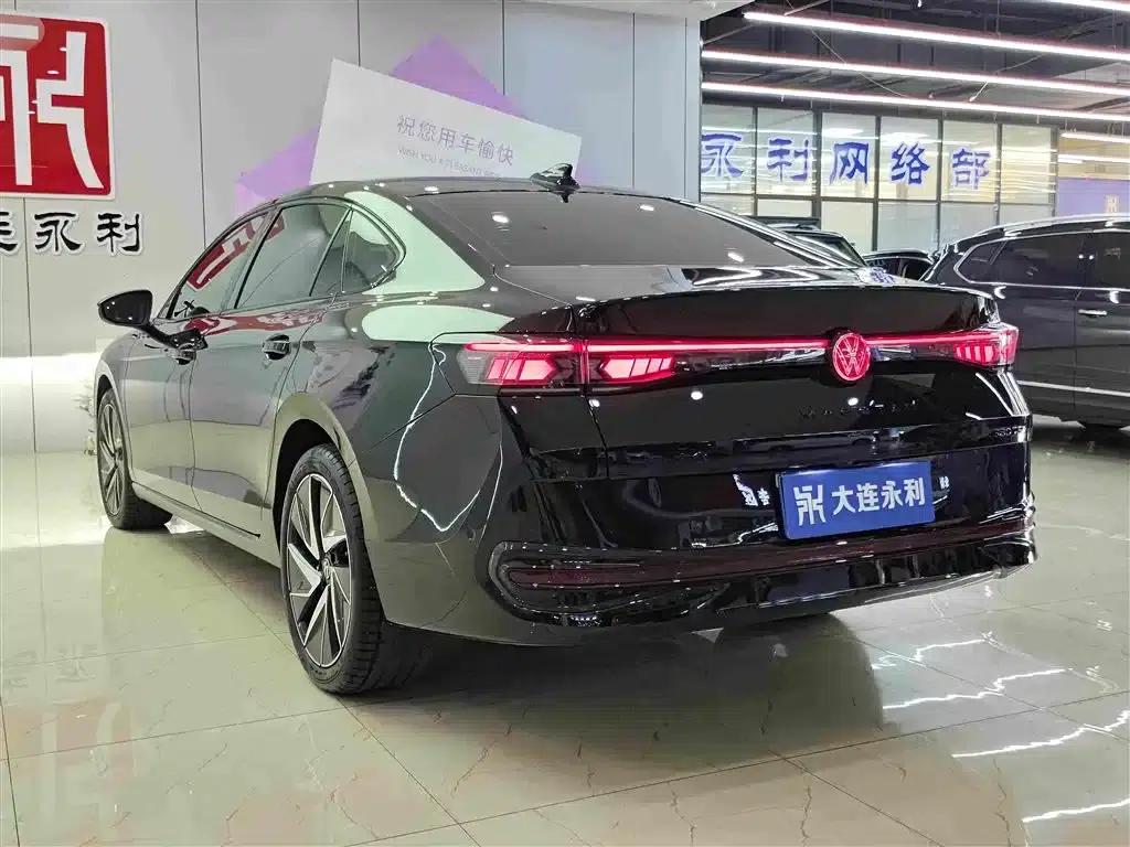 2024 Volkswagen Passat 380TSI DSG Premium Edition with Magotan Package — миниатюра 4