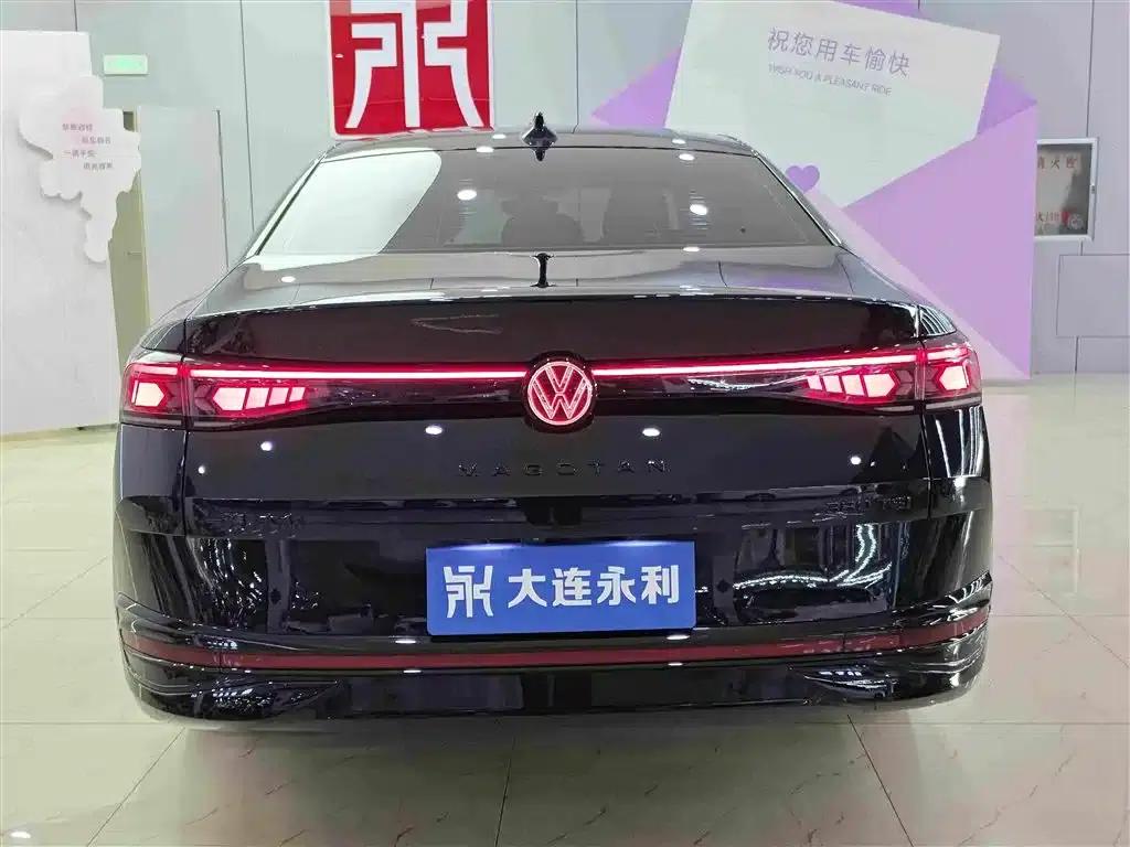 2024 Volkswagen Passat 380TSI DSG Premium Edition with Magotan Package — миниатюра 5