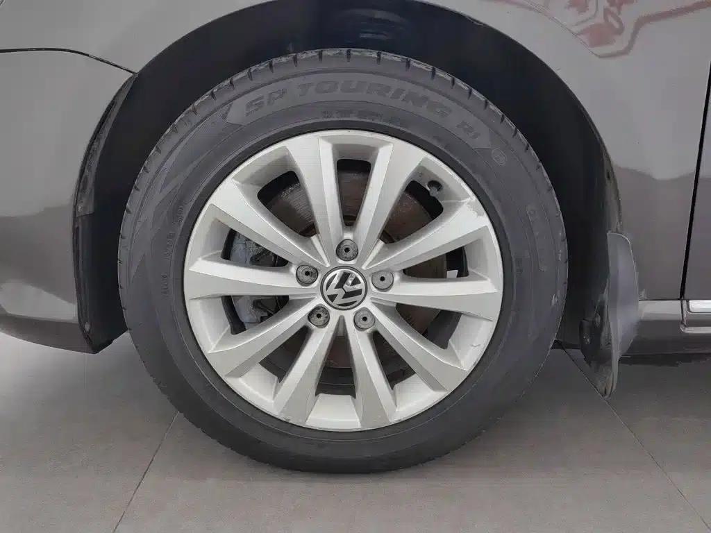 2013 Volkswagen Passat 2.0TSI Luxury — миниатюра 17