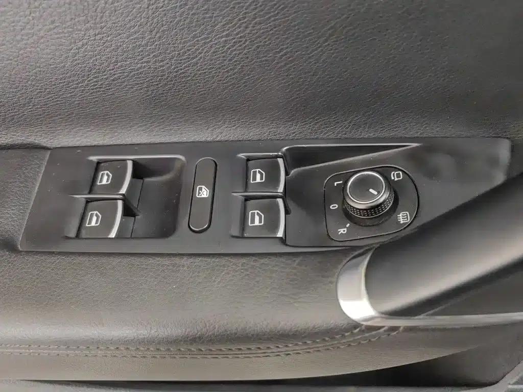 2013 Volkswagen Passat 2.0TSI Luxury — миниатюра 9