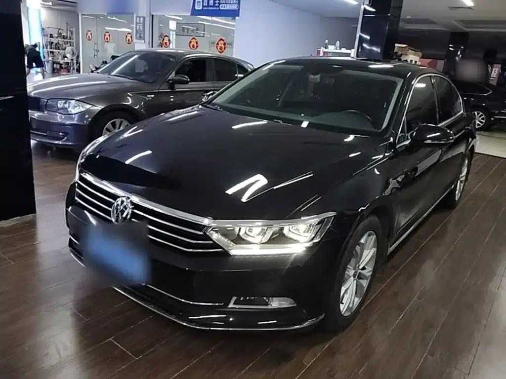 2019 Volkswagen Magotan 330TSI DSG Luxury Edition (China VI Emission Standard) — миниатюра 2