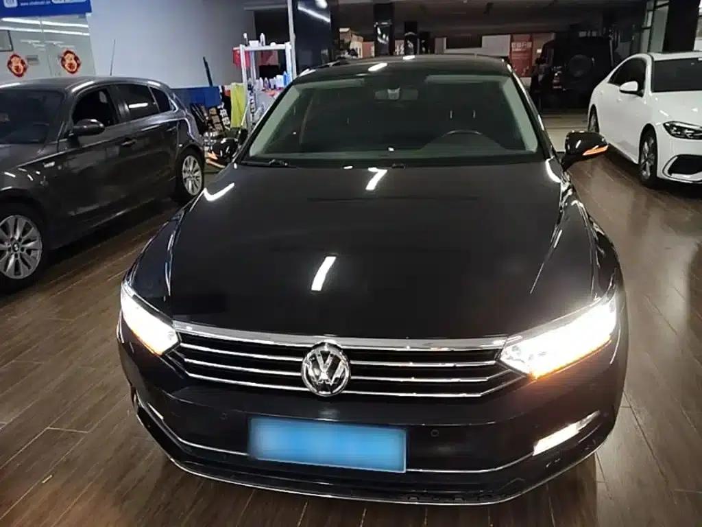 2019 Volkswagen Magotan 330TSI DSG Luxury Edition (China VI Emission Standard) — миниатюра 3