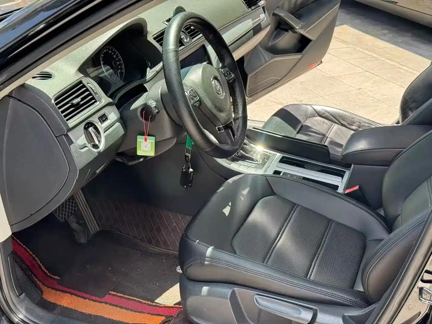 2011 Passat 1.8TSI DSG Premium Edition — миниатюра 4
