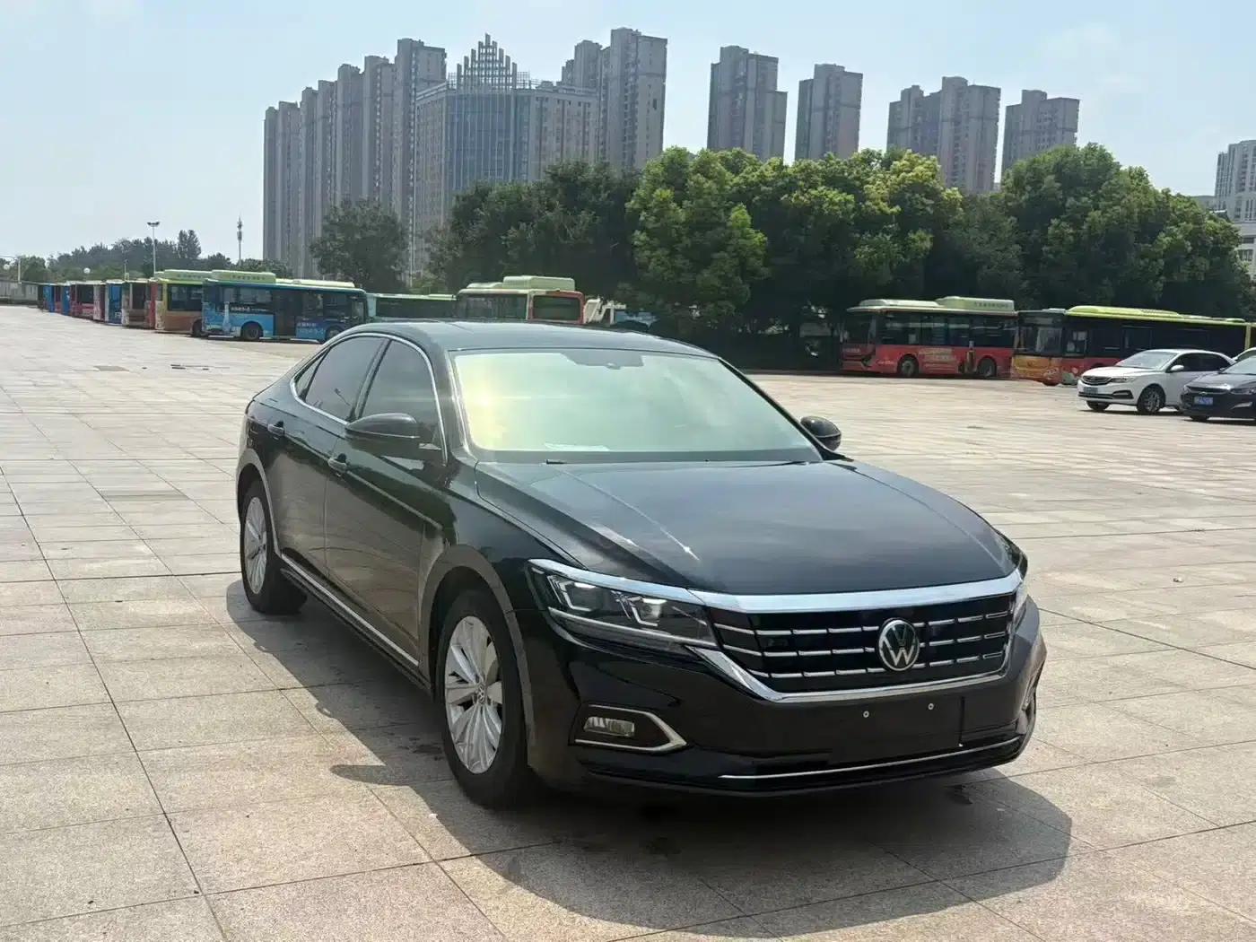 2019 Volkswagen Passat 330TSI Elite Edition (China VI Emission Standard) — миниатюра 1