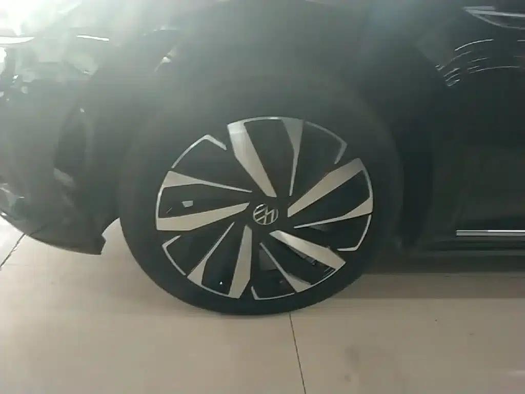 2022 Passat 330TSI Luxury Edition — миниатюра 23