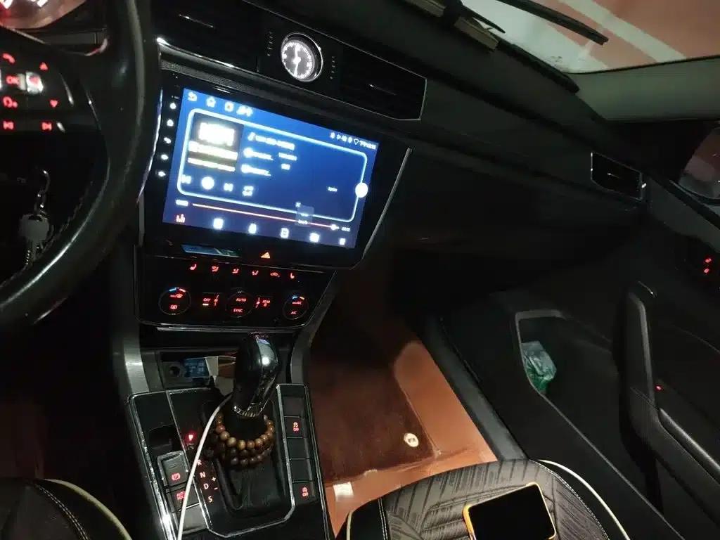2016 Passat 330TSI DSG Premium Edition — миниатюра 6