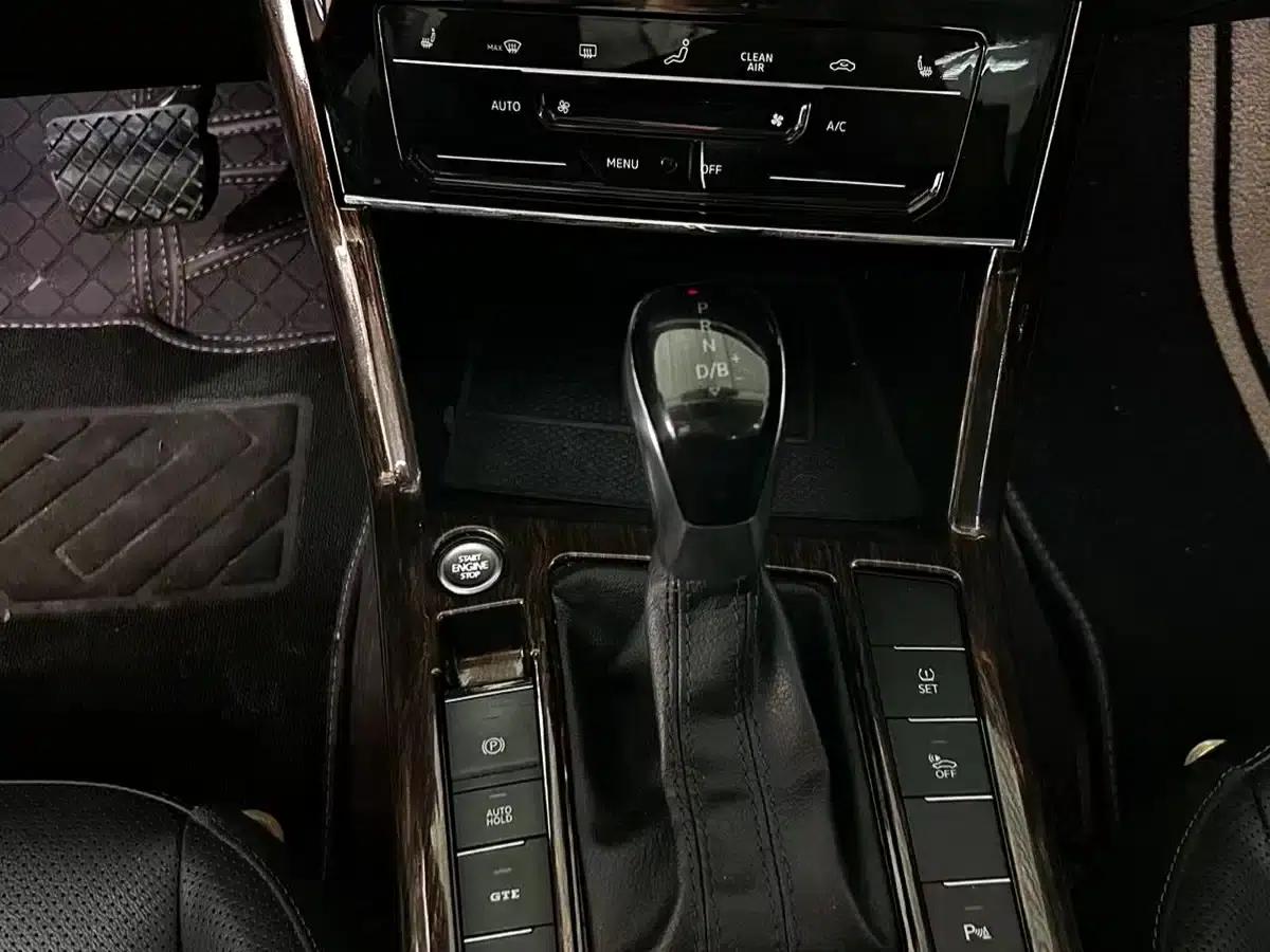 2020 Volkswagen Passat Plug-in Hybrid 430PHEV Hybrid Luxury Edition (China VI Emission Standard) — миниатюра 6