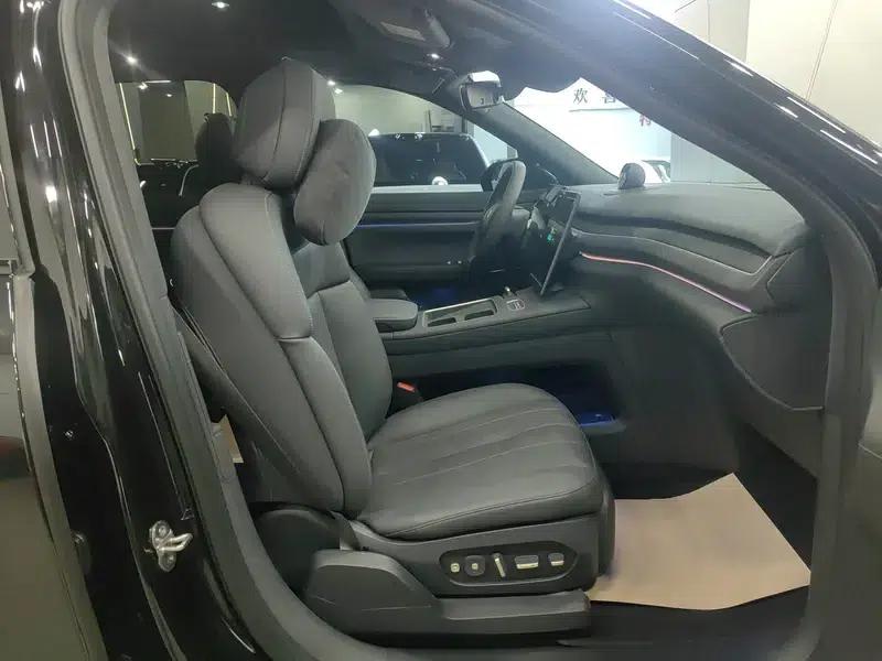 NIO ES8 2024 model 75kWh — миниатюра 11