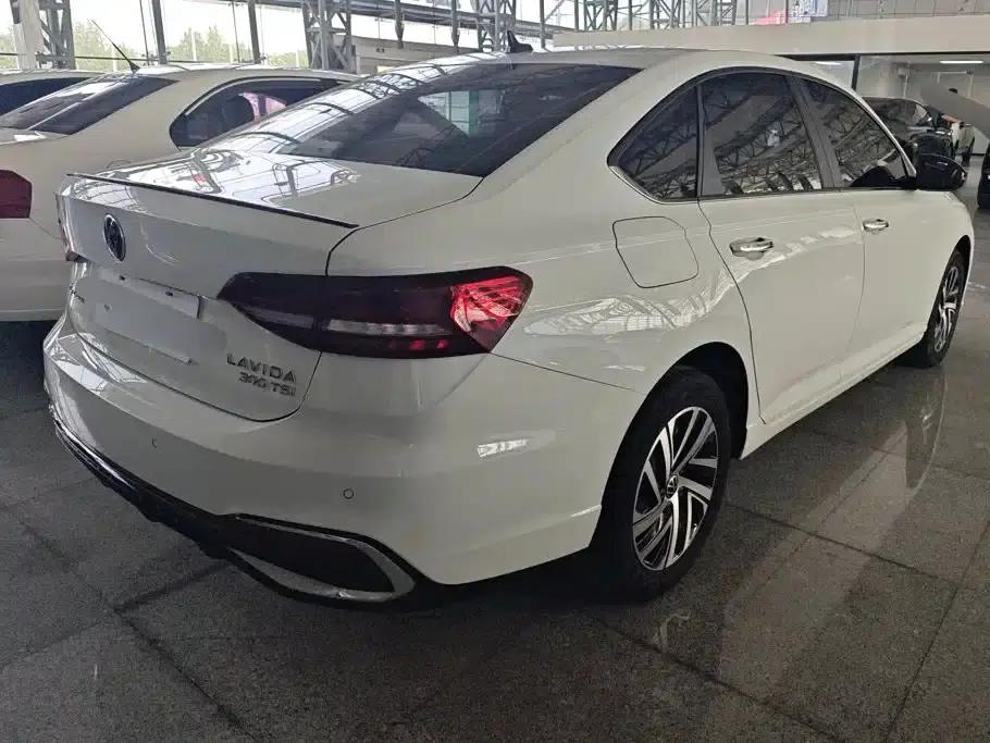 2023 Volkswagen Lavida 300TSI DSG Starry Sky Edition — миниатюра 3