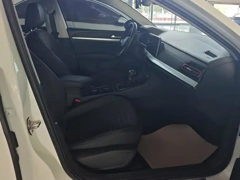 2023 Volkswagen Lavida 300TSI DSG Starry Sky Edition — миниатюра 8