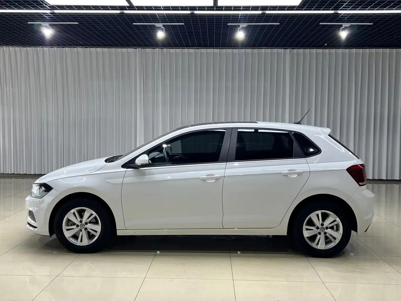 2021 Polo Plus 1.5L Automatic Panoramic Enjoyment Edition — миниатюра 3