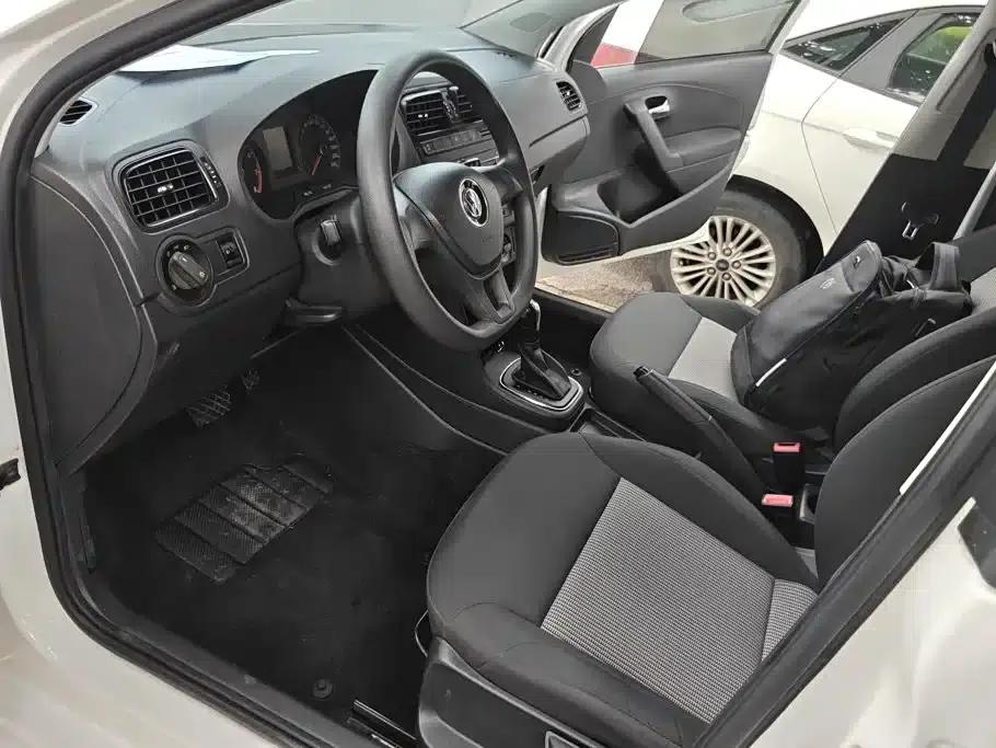 2018 Polo 1.5L Automatic Comfort Edition — миниатюра 9