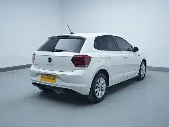2021 Polo Plus 1.5L Automatic Colorful Technology Edition — миниатюра 8