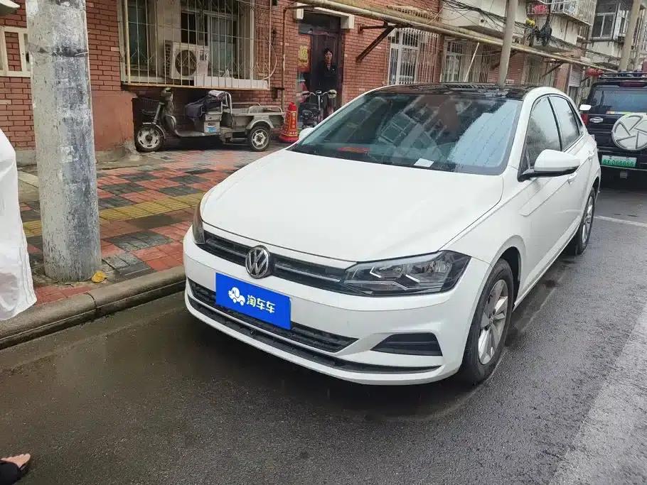 2019 Polo Plus 1.5L Automatic Panoramic Enjoyment Edition — миниатюра 1