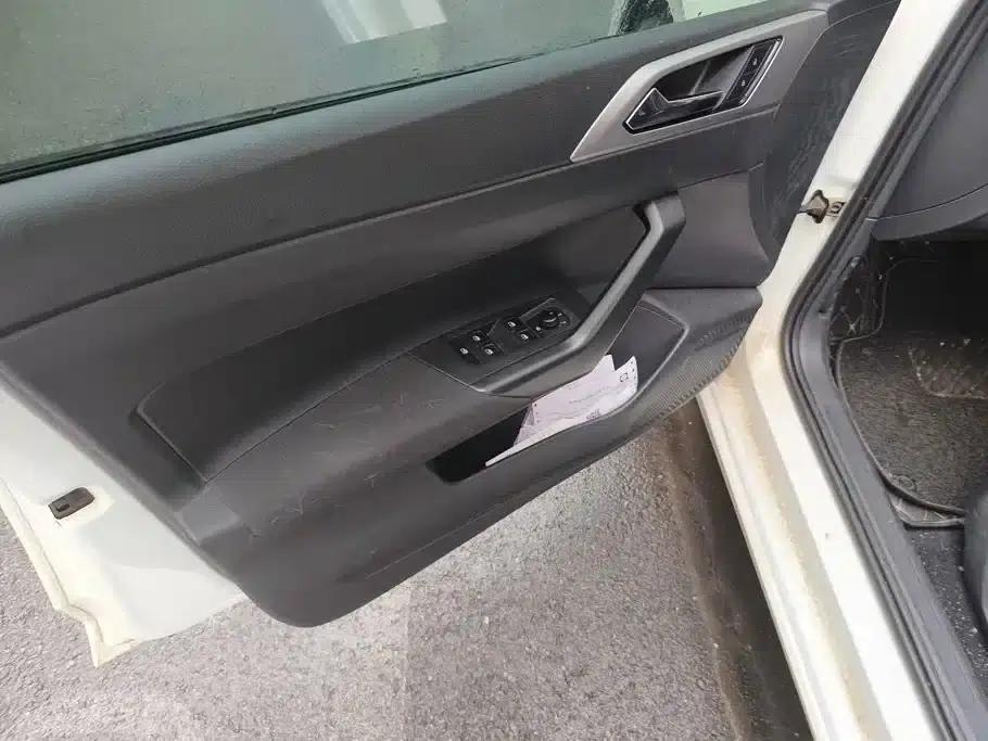2019 Polo Plus 1.5L Automatic Panoramic Enjoyment Edition — миниатюра 7