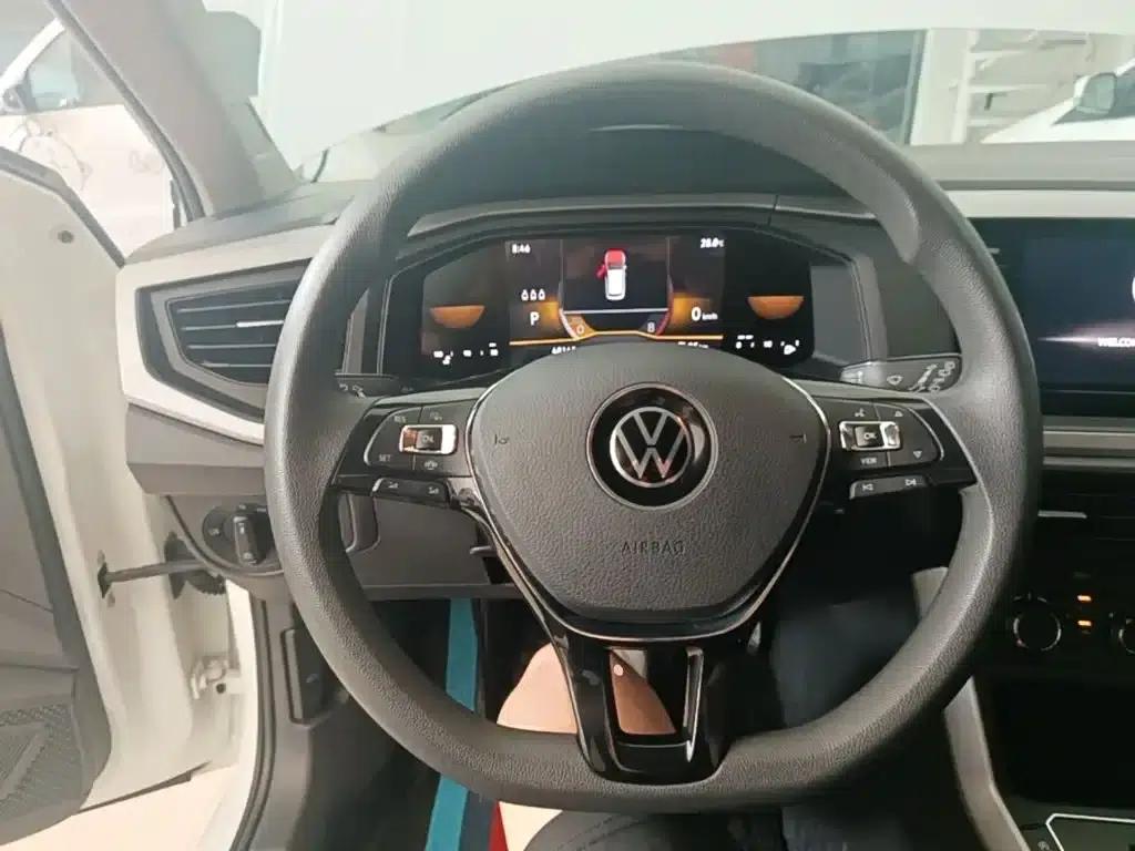 2023 Polo Facelift Plus 1.5L Automatic Enjoy Life Edition — миниатюра 11
