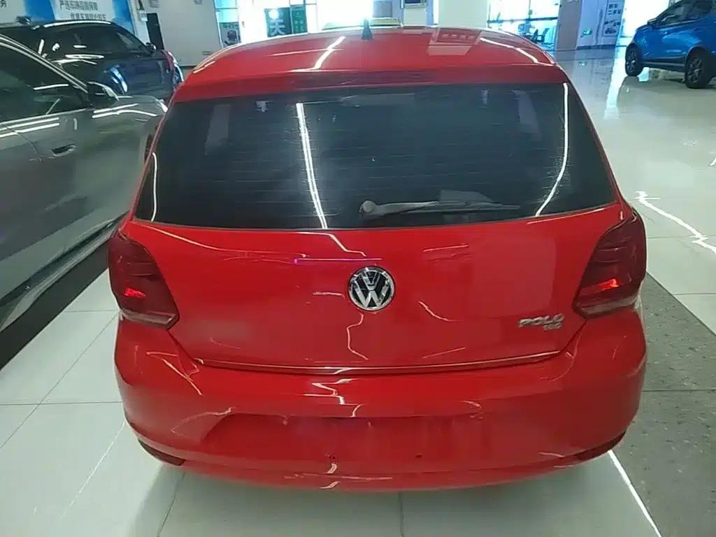 2016 Polo 1.6L Automatic Comfort Model — миниатюра 6
